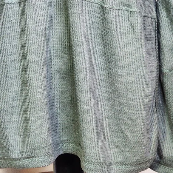Fringe Studios Green Cotton Poly LS Deep Side Slit High Low Waffle Knit Top Sz M - Picture 12 of 16